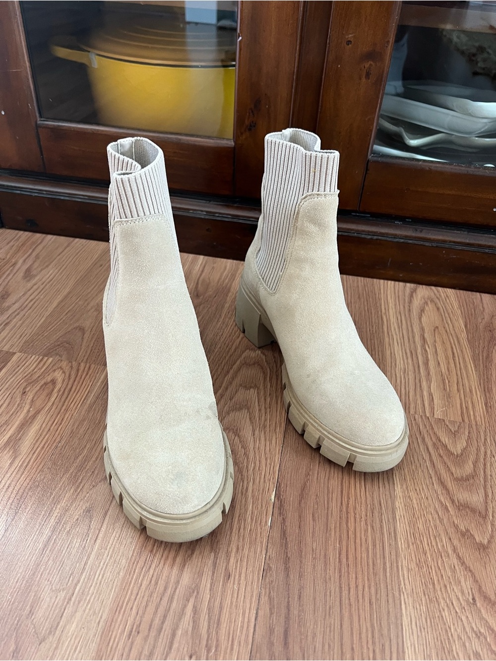 Steve Madden Cream Suede Chelsea Lug Sole Ankle Boots